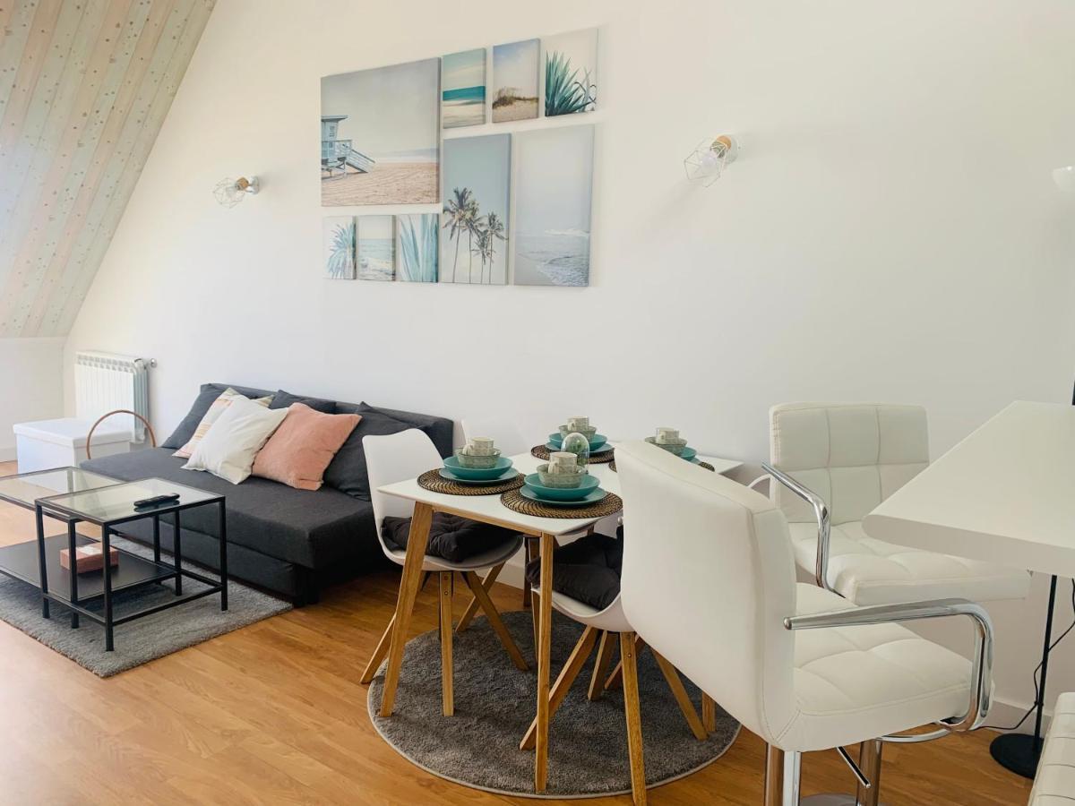 Apartamentos Lamarosa -Atico ,Vistas Al Mar Cantabrico Parking Burela Dış mekan fotoğraf