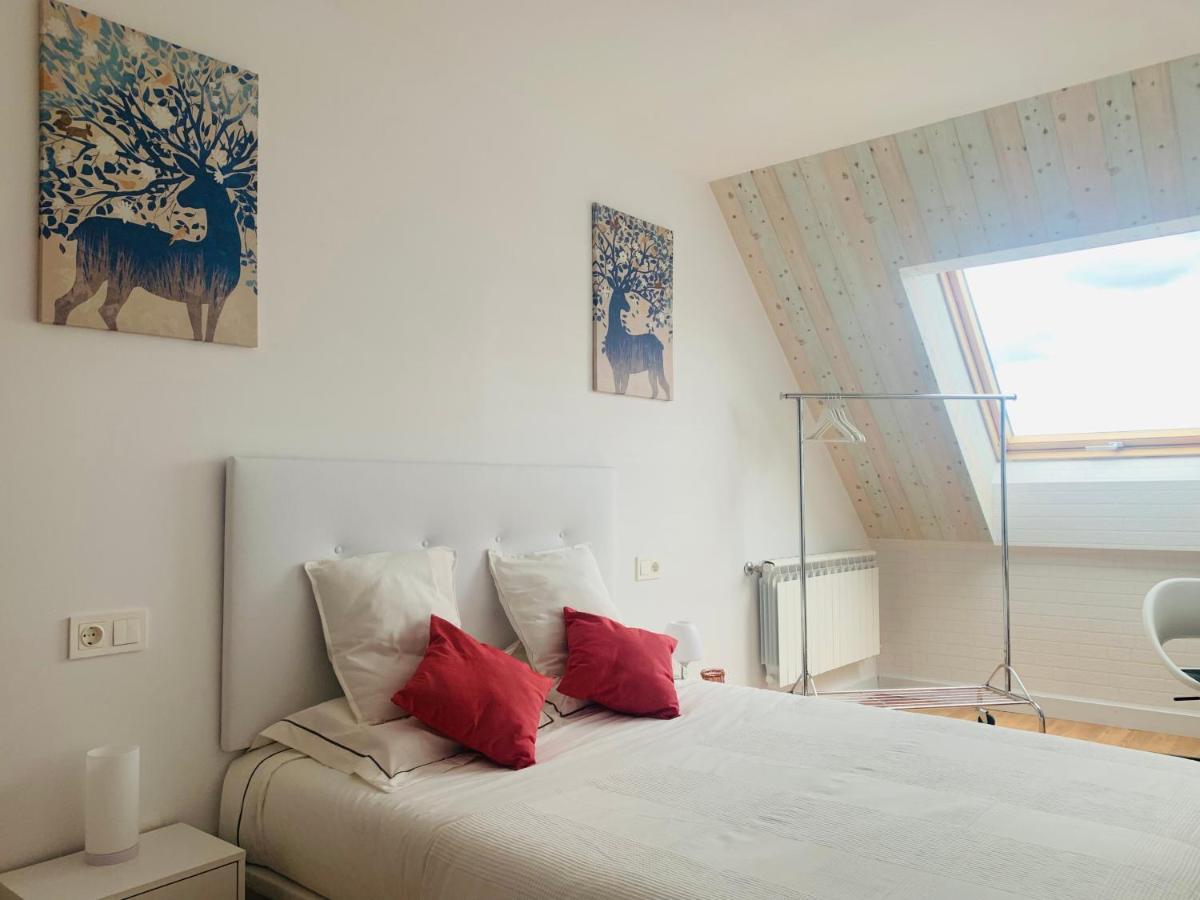 Apartamentos Lamarosa -Atico ,Vistas Al Mar Cantabrico Parking Burela Dış mekan fotoğraf